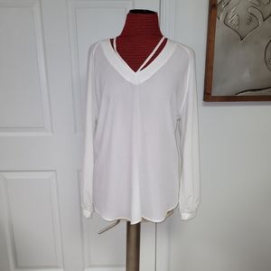 Long sleeve V-neck summer top NWT